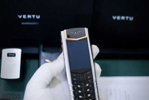 Signature S Thép Bóng Điểm Vàng Hồng